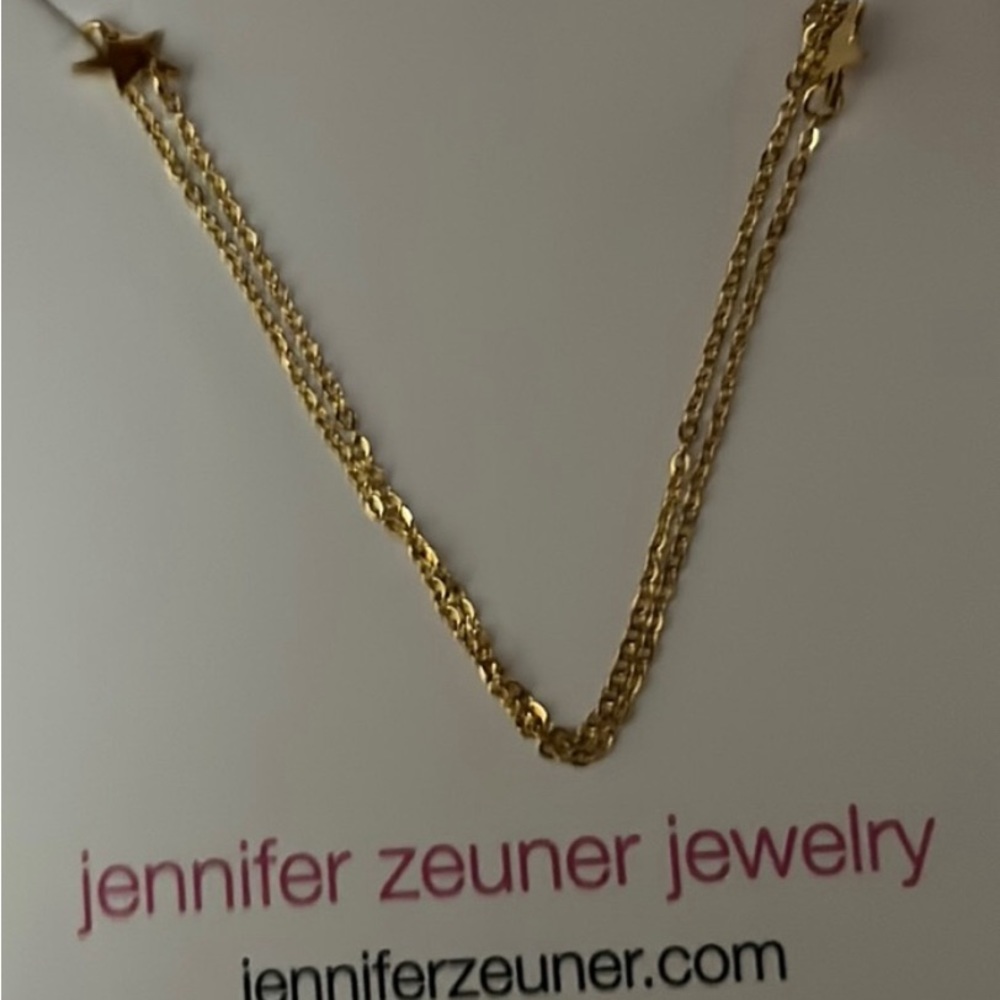 NWT Jennifer zeuner gold-plated star necklace.